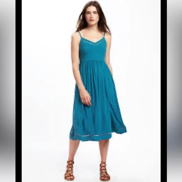 GAP | Dresses | Gap Fit Flare Cami Vneck Shift Midi Dress Size Large |  Poshmark